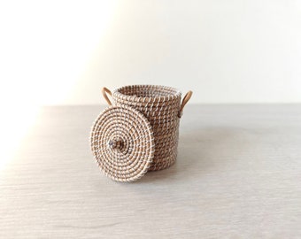 1:12 Miniatur-Wäschekorb, Mini-Möbel, Puppenhaus-Zubehör