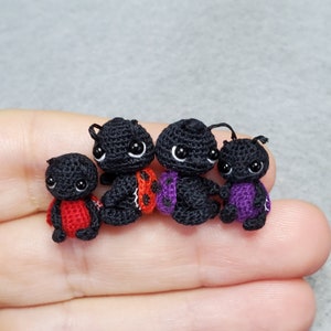 Juego personalizado de 2 o 4 Ladybugs Dollhouse familia en miniatura de pequeñas mariquitas. Muñeca mascota mariquita. Figura coleccionable. regalo para baby shower