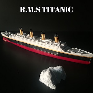 titanic sinking model toys