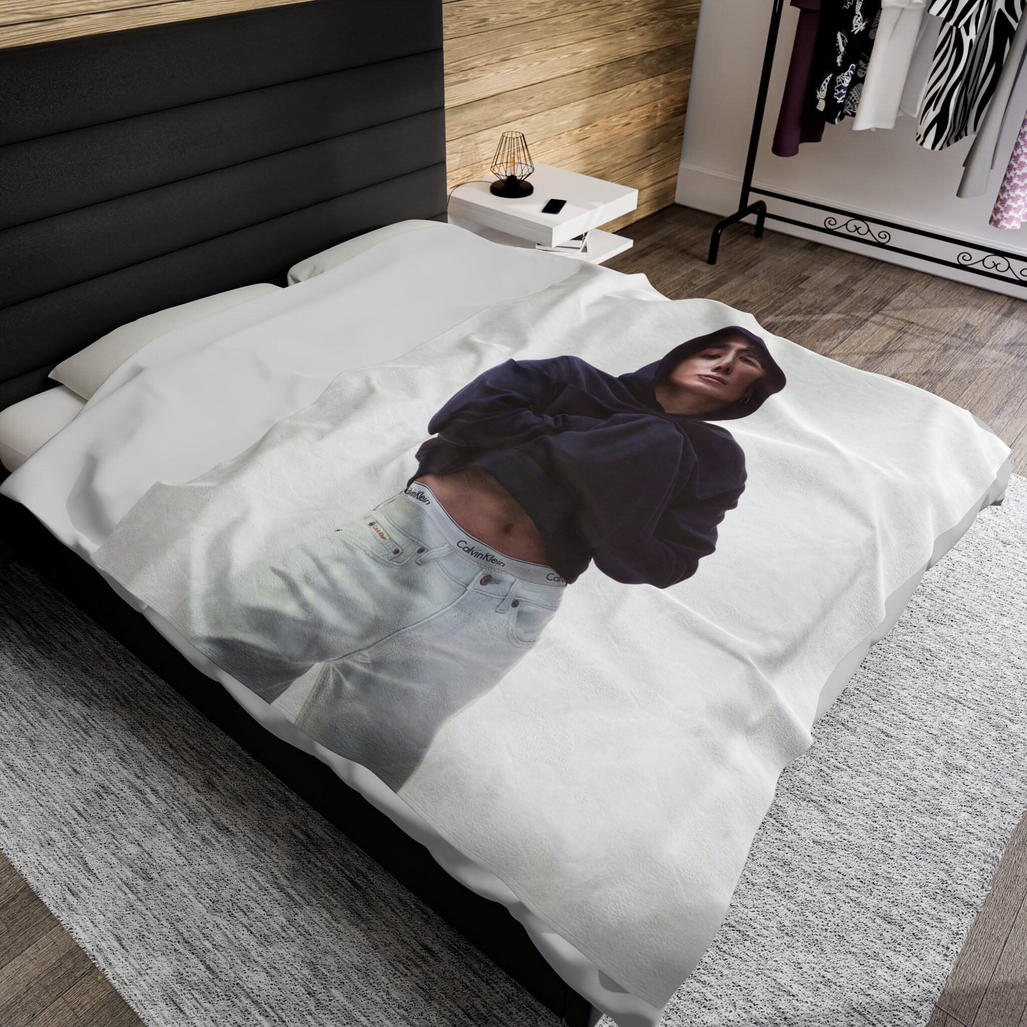 Calvin klein plush king size blanket ivory hotsell