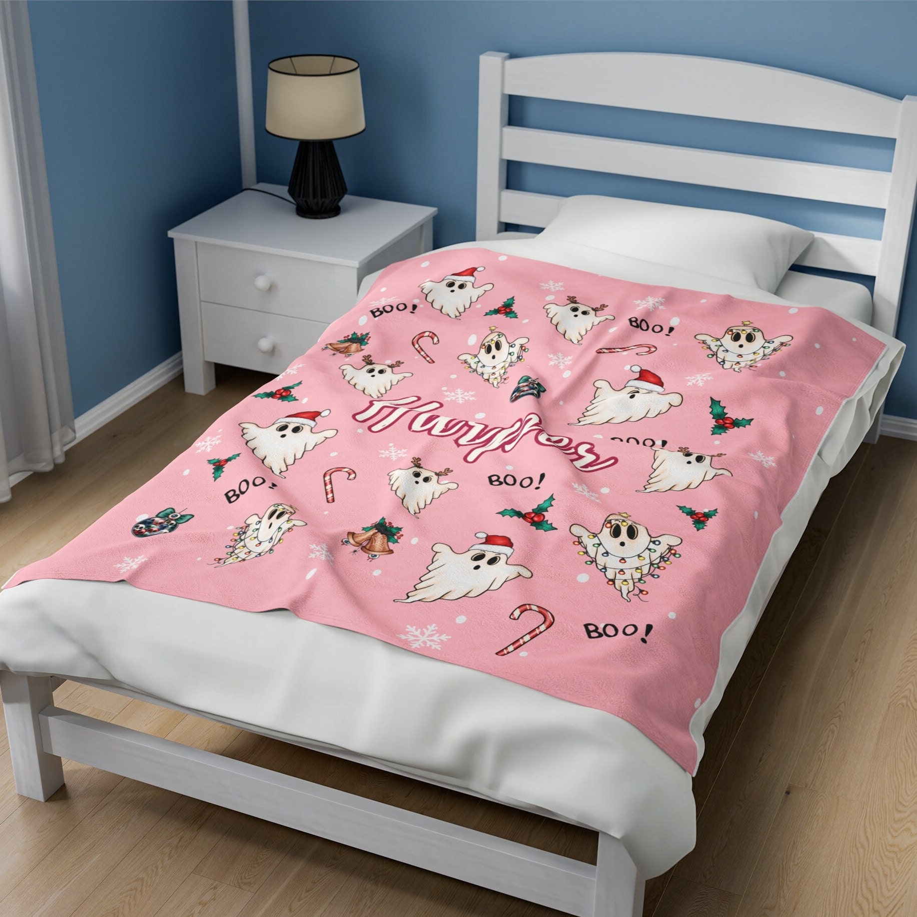 Personalized Pink Ghost Christmas Blanket, Cute Ghost Blanket Plush Halloween, Girl Ghost Theme Blanket, Halloween Gift Baby Kids Teen