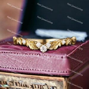Vintage Diamond Leaf Wedding Ring Gold Engraving Wedding Band Moissanite Curved Stacking Wedding Ring Nature Inspired Wedding Ring For Her