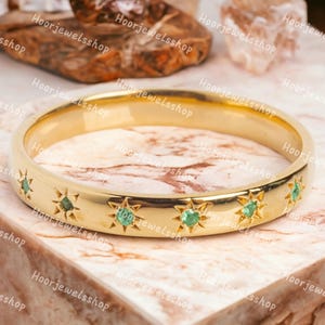 Star Elegant Solid Gold Emerald Wedding Band, 14k Gold Simple Marriage Rings for Women Minimalist Stacking Ring Anniversary Gift For Wife