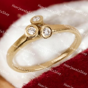 Diamond CZ Flower Ring, Anniversary Ring, Cluster Diamond Flower Engagement Ring, 14k Gold Flower Diamond Ring for Women, Minimalist Jewelry