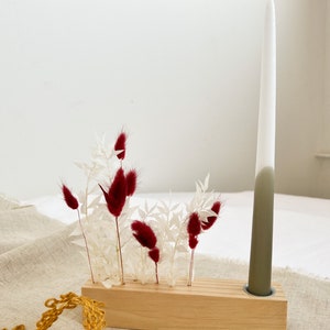 Flower Bar with dried flowers and dip dye candles