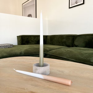 Concrete candle holder including 2 dip dye candles