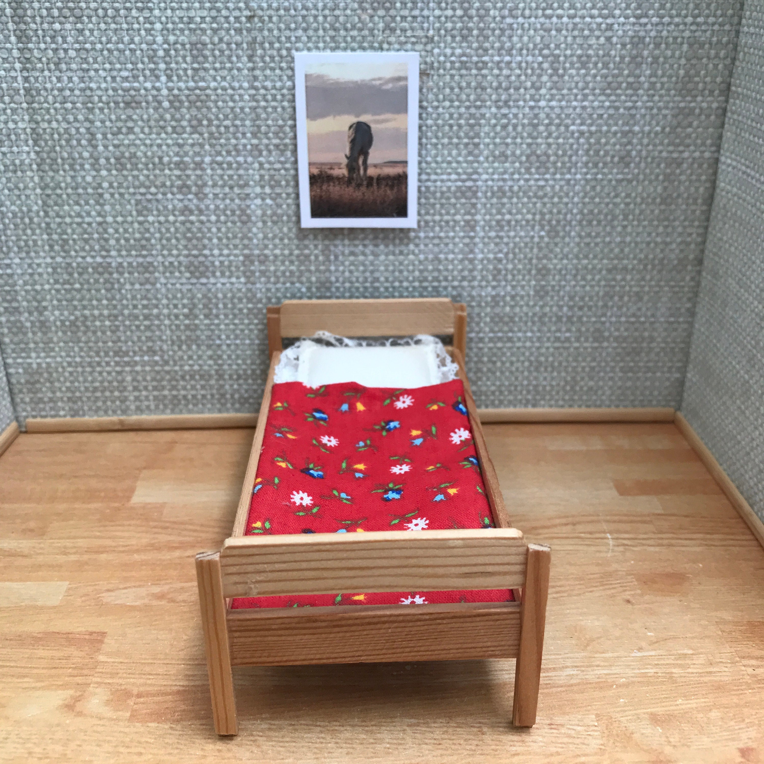 Lundby bed for the dollhouse