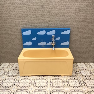 Lundby bathtub for the dollhouse