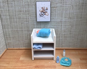 Lundby changing table and a baby for dollhouse