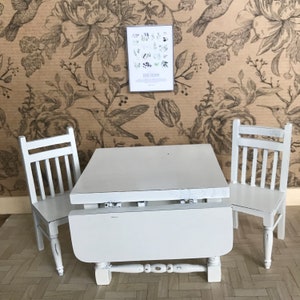 Küchenmöbel für Puppenhaus im Maßstab 1:12