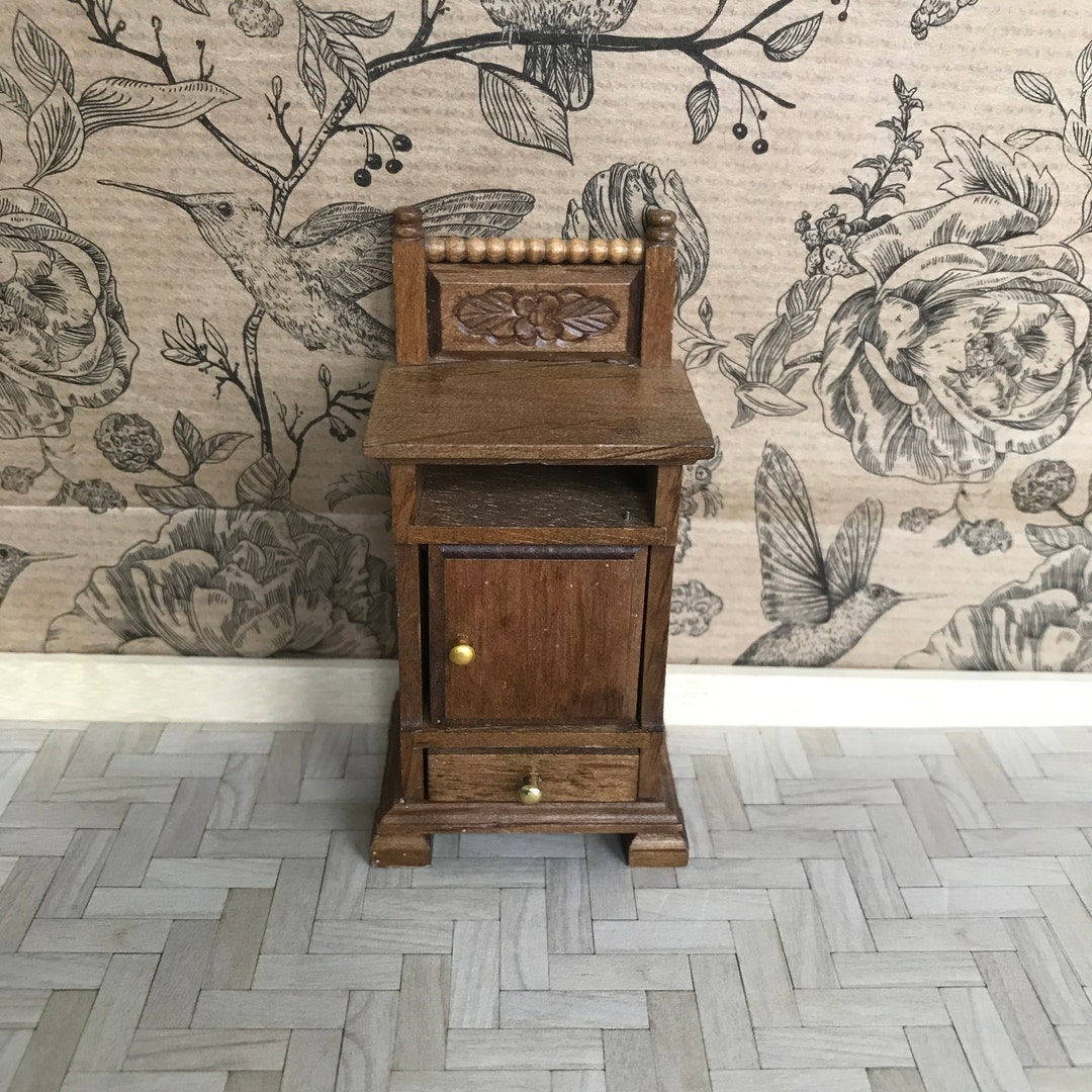 Small Side Table for Dollhouse Scale 1:12 - Etsy