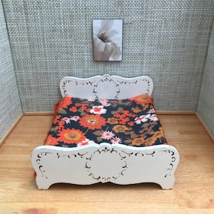 Old Lundby bed for the dollhouse