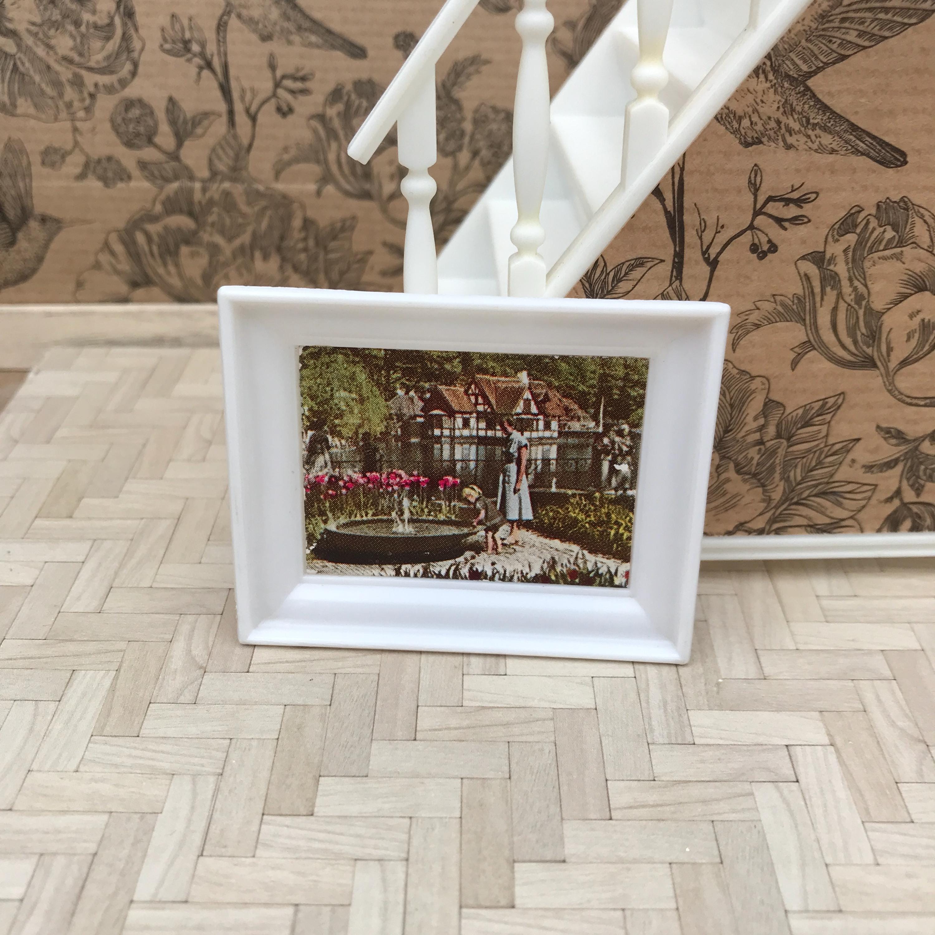 Maison de poupée 2 tableaux victoriens dans cadre en bois miniature accessoire