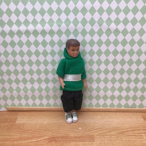 ランドビー人形、ドールハウスの少年