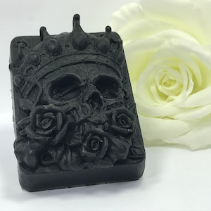 シュンガイト バー ソープ (SKULL & ROSES BAR) C-60 ソープ フラーレン配合ソープ ドロップダウン メニュー ShungiteONE でソープ ブレンドを選択します。