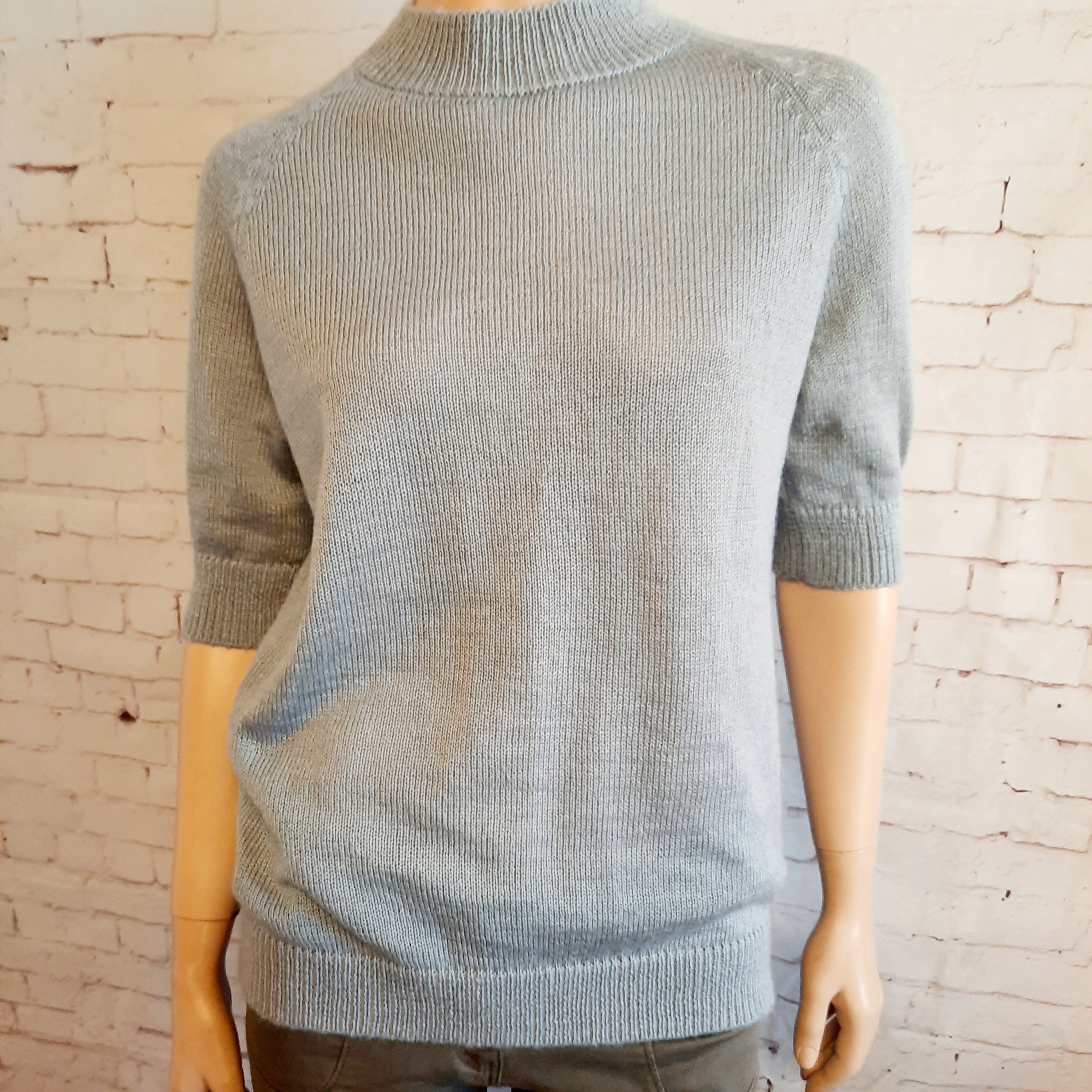 Gray short sales sleeve sweater