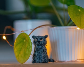 Needle Felted Cat Figurine, Handmade Wool Animal Sculpture, Calico Kitten Decor