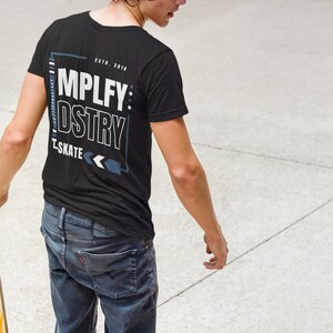 SKATE Classic Fit AmplifyDestroy Print Tee Shirt black skater