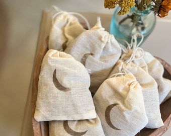 Dream pillow Sleep support Herbal ritual Sachet Vivid dreams Herbal Alchemy