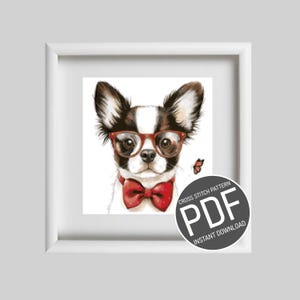 Peut inclure: Modèle de point de croix au format PDF à télécharger d'un chihuahua portant des lunettes à monture rouge et un nœud papillon rouge. Le chien regarde directement le spectateur. L'image est dans un cadre blanc.