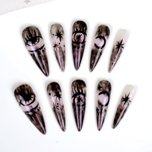 Press On Nails, Handpainted Fake Nail, Mysterious Fake Nails, Black Gothic Nails, Halloween, Festive Nail Art, Reusable Nail
