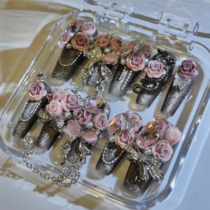 Diamond Press on Nails Gel,Reusable kiss press on nails,Roses Fake Nails,,Handmade Press on nails,Best friend gift
