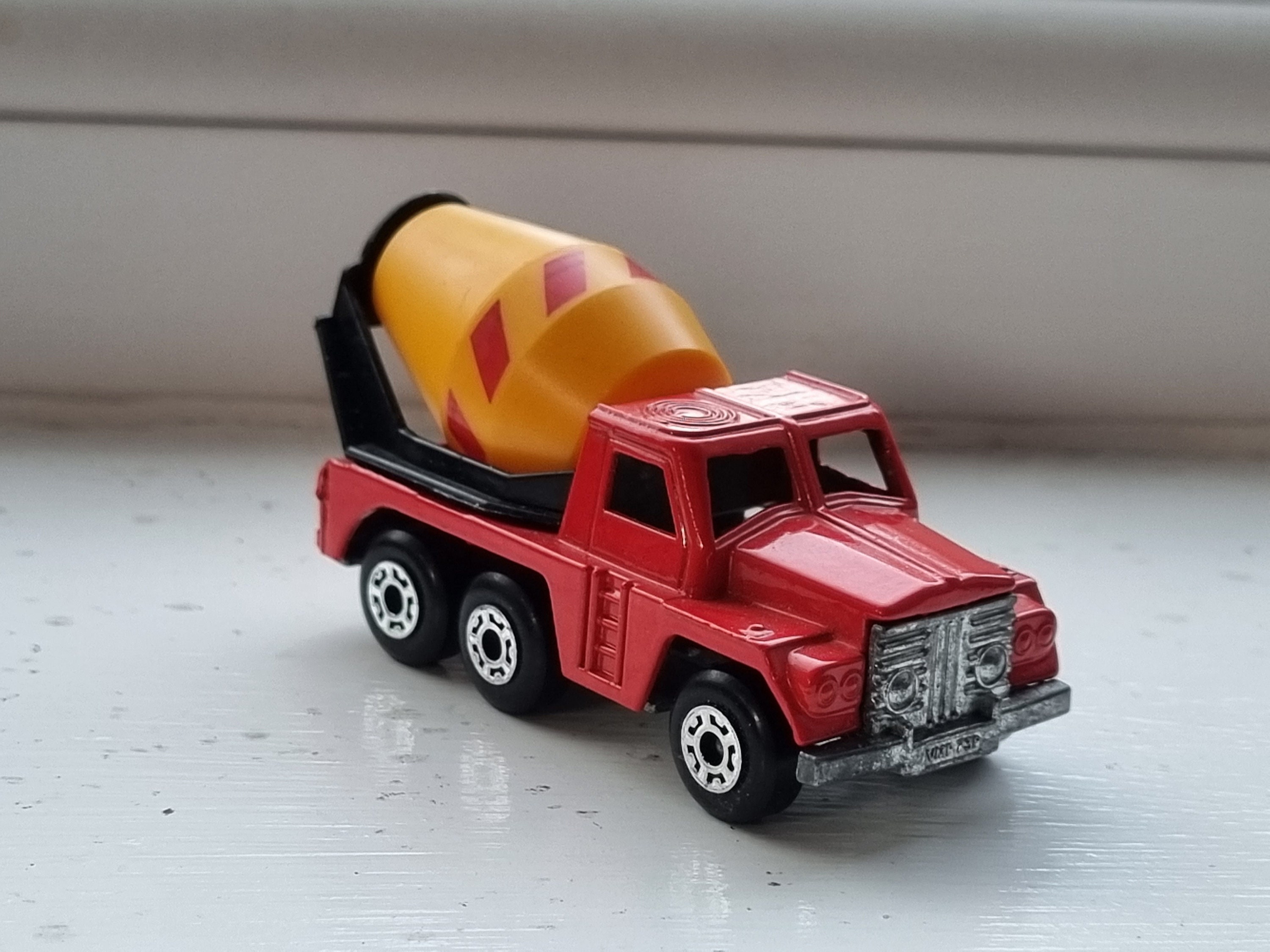 Vintage Matchbox Lesney No.19 Cement Truck, 1976, Mint Condition ...