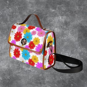 Colorful Daisy flower satchel for women, Waterproof canvas handbag with multi colored daisies, floral design crossbody purse with strap