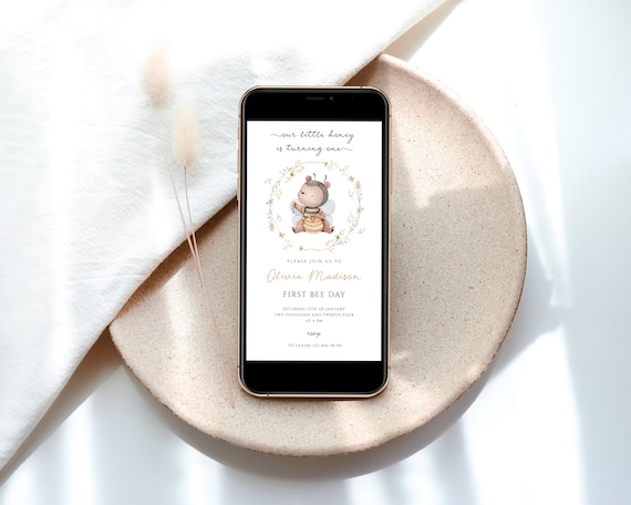 sweet bee first Birthday Electronic Invitation, Honey Birthday phone Invitation, 1st bee Evite, bee party invite, bumble bee invite
