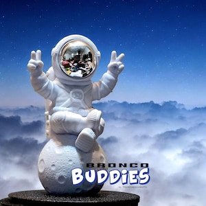 Bronco Buddies - Space Man Astronaut Dash Accessory