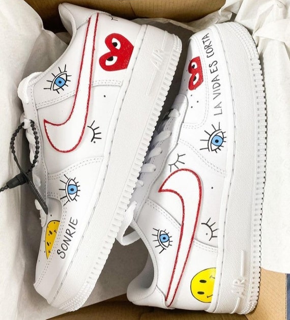 af1 smiley face