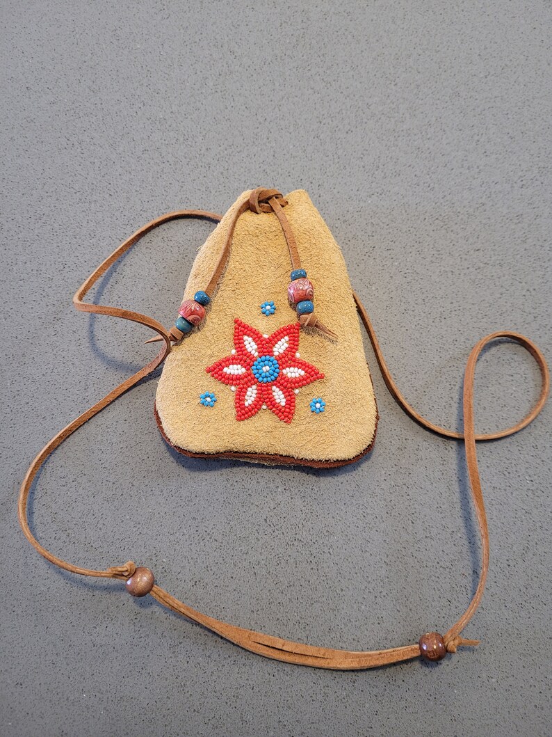 Beaded Pouch, Indigenous Medicine Pouch, Coin Purse, Dice Bag, image 1