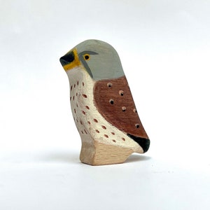 Kestrel bird wooden toy pretend play Montessori Waldorf vegan falcon bird of prey