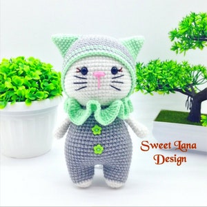 Crochet cat pattern, cat stuffed animal, amigurumi cat pattern