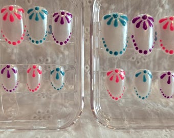 Handpainted Irridescent Mosaic Press On Nails | Summer Small Round Bright but Sophisticated Nail Set