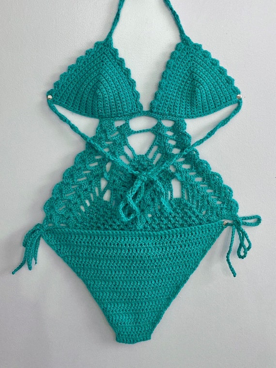 [CORALIQUE] Back String Crochet Monokini ★人気★ MUSINSA | CORALIQUE Back string crochet monokini 3color
