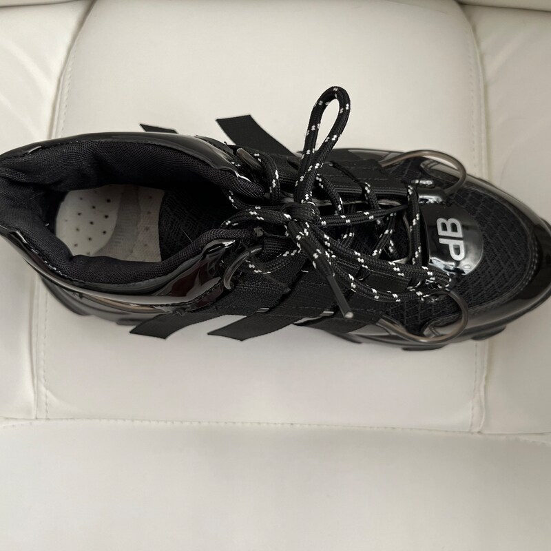 yeezy chunky sneakers