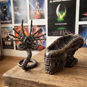 Cinzeiro Alienígena Xenomorfo Pintado à Mão, Figura Decorativa de Ficção Científica, Terror Cósmico, Presente para Geeks e Gamers, Arte Industrial Alienígena, Caveira