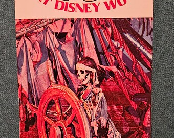 Libro de postales de Piratas del Caribe de Disney World de 1980. Antiguo. 8 postales, todavía en librito. Muy buen estado.