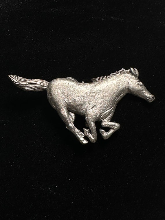 Vintage Mustang Metal Brooch/pendant