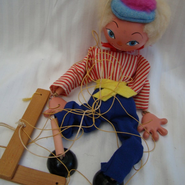 Pelham String Puppets Marionettes Vintage Set of 2 from England 1960’s