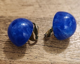 Vintage Clip On Earrings