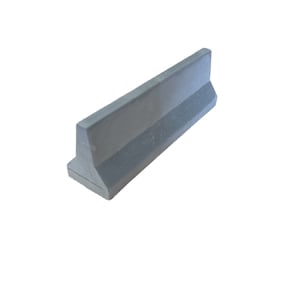 Fingerboarding Concrete Jersey Barrier
