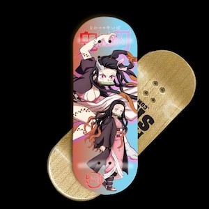 Puede incluir: Un juego de tres tazas de cerámica con un acabado moteado y mate. Cada taza presenta un color diferente: azul claro, crema y gris. Las tazas tienen un diseño simple y moderno.