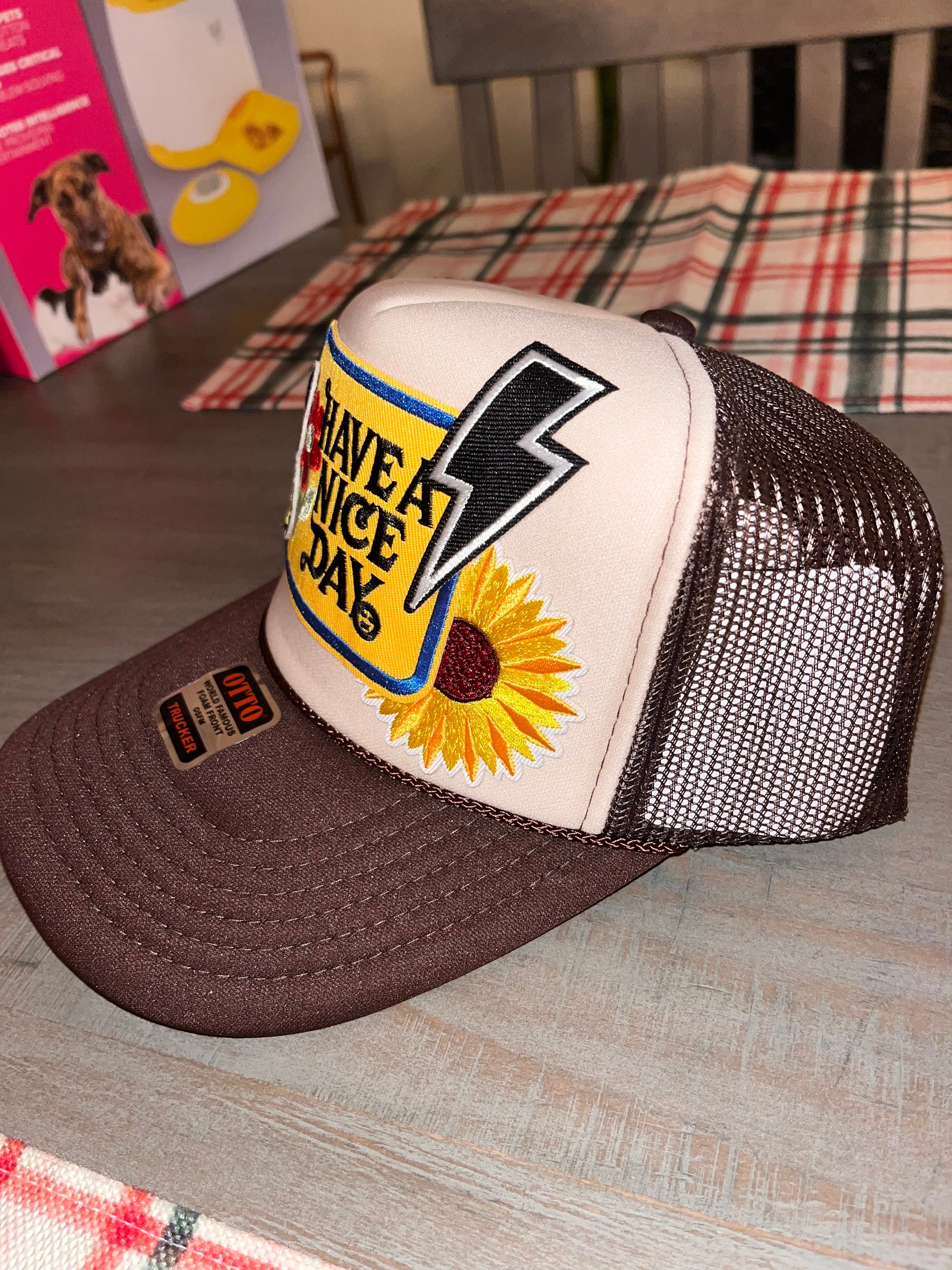 Signature Trucker Hat Brown