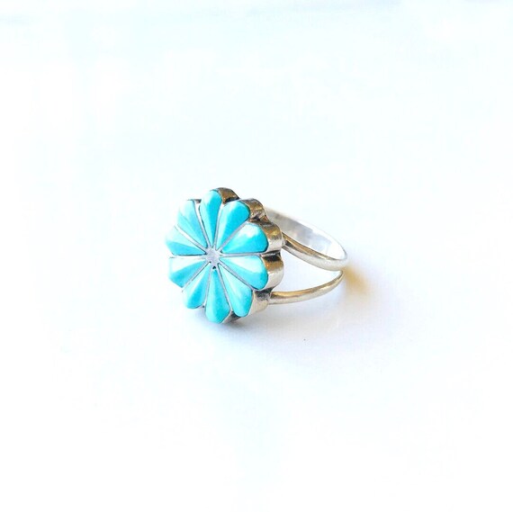 Turquoise Flower Ring Hallmark ZUNI - image 1