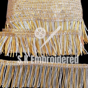 Bordatura francese realizzata a mano con lingotti "5 CM" Bordatura in lingotti con frange in oro e argento, paramenti cattolici, bandiere o abiti storici.