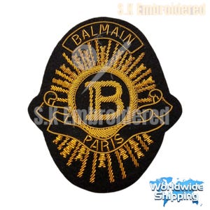 Parche para Blazer Bordado en Oro Hecho a Mano "tamaño de bolsillo de 8 CM" Blazer con dos bordados sombreados.