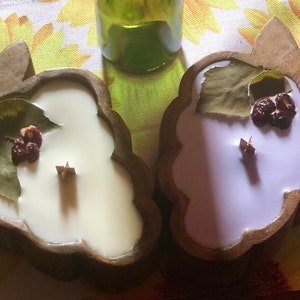 Grape Bunch Shaped Wood Bowl Candle