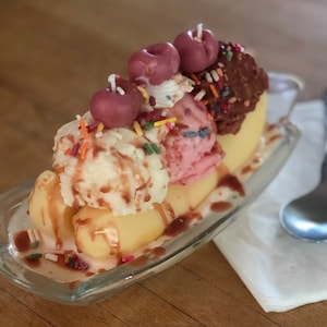 Banana Split Candle